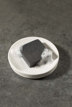 Lade das Bild in den Galerie-Viewer, Charcoal &amp; Willow Purifying Cleansing Bar
